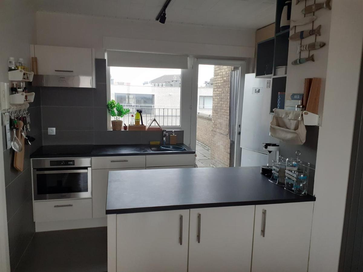 Apartament Gezellig Centraal Gelegen Penthouse Oostende Zewnętrze zdjęcie
