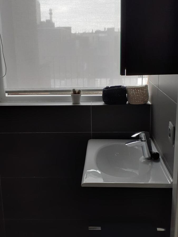 Apartament Gezellig Centraal Gelegen Penthouse Oostende Zewnętrze zdjęcie